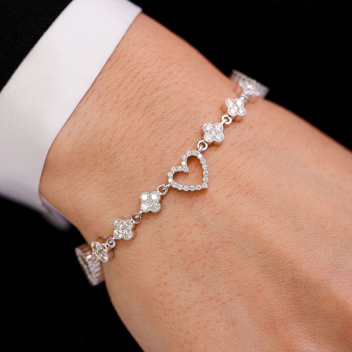 OPEN HEART CLOVER LINK BRACELET 14K SOLID GOLD 3.00CTW