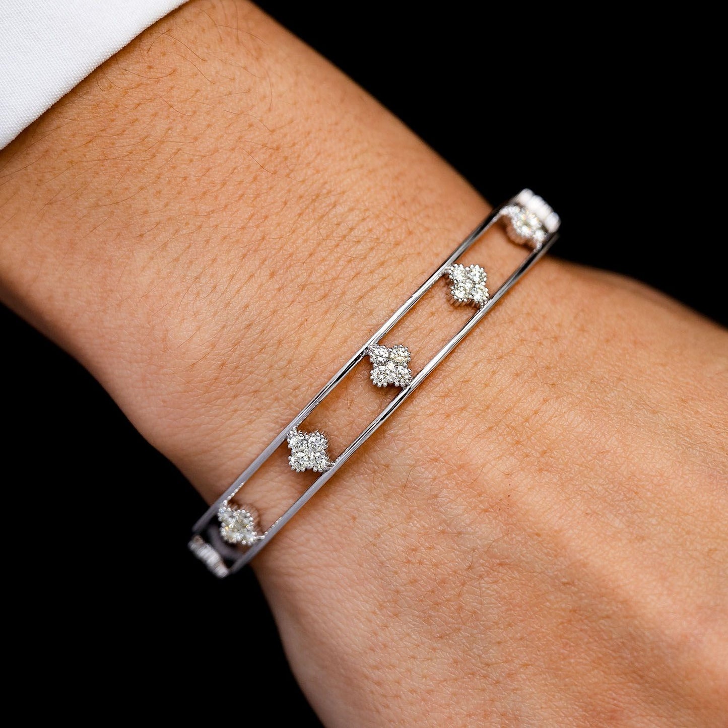 OPEN MILGRAIN DIAMOND CLOVER BANGLE BRACELET 14K SOLID GOLD 1.85CTW