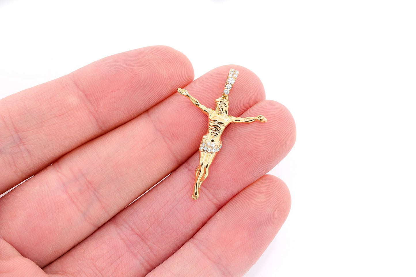 Pandantiv Crucifix cu jumătate de diamant, aur masiv de 14K, 0.10 ct
