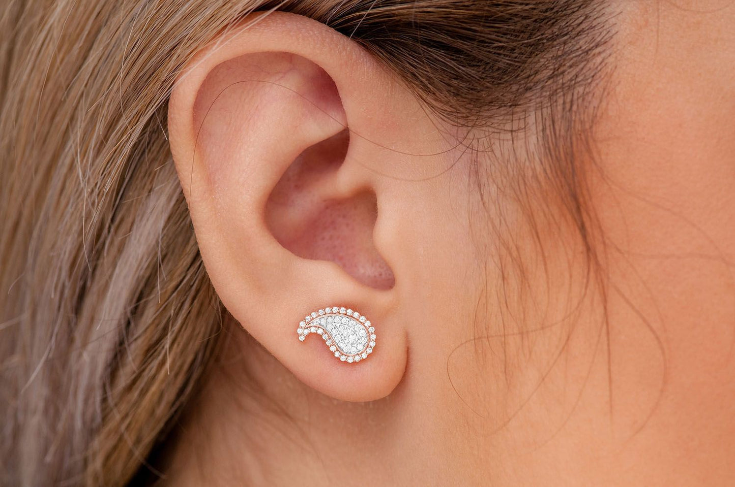 CERCEI CU DIAMANTE PAISLEY, AUR MASIV DE 14K, 0.35CT