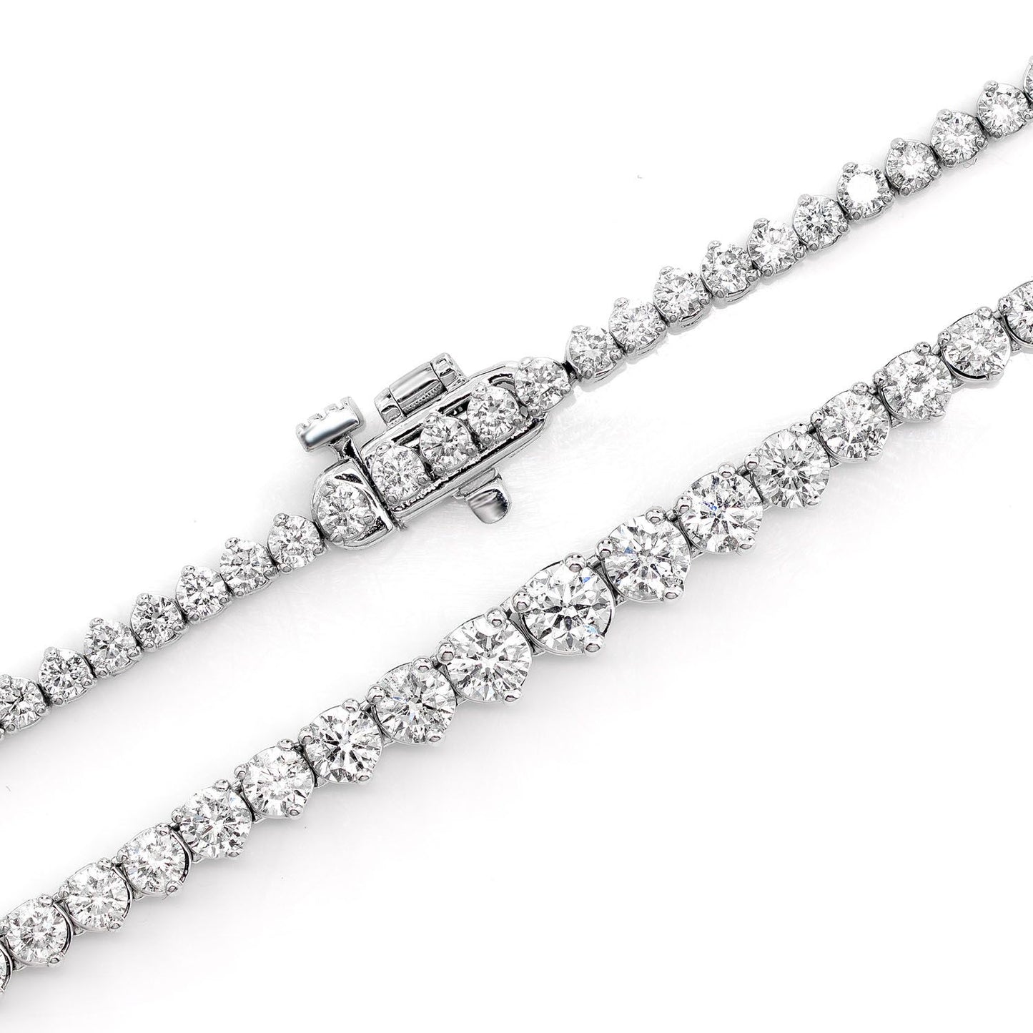 COLIER CU TRIPLOURI CU DIAMANTE, AUR MASIV DE 14K, 7.10 CT