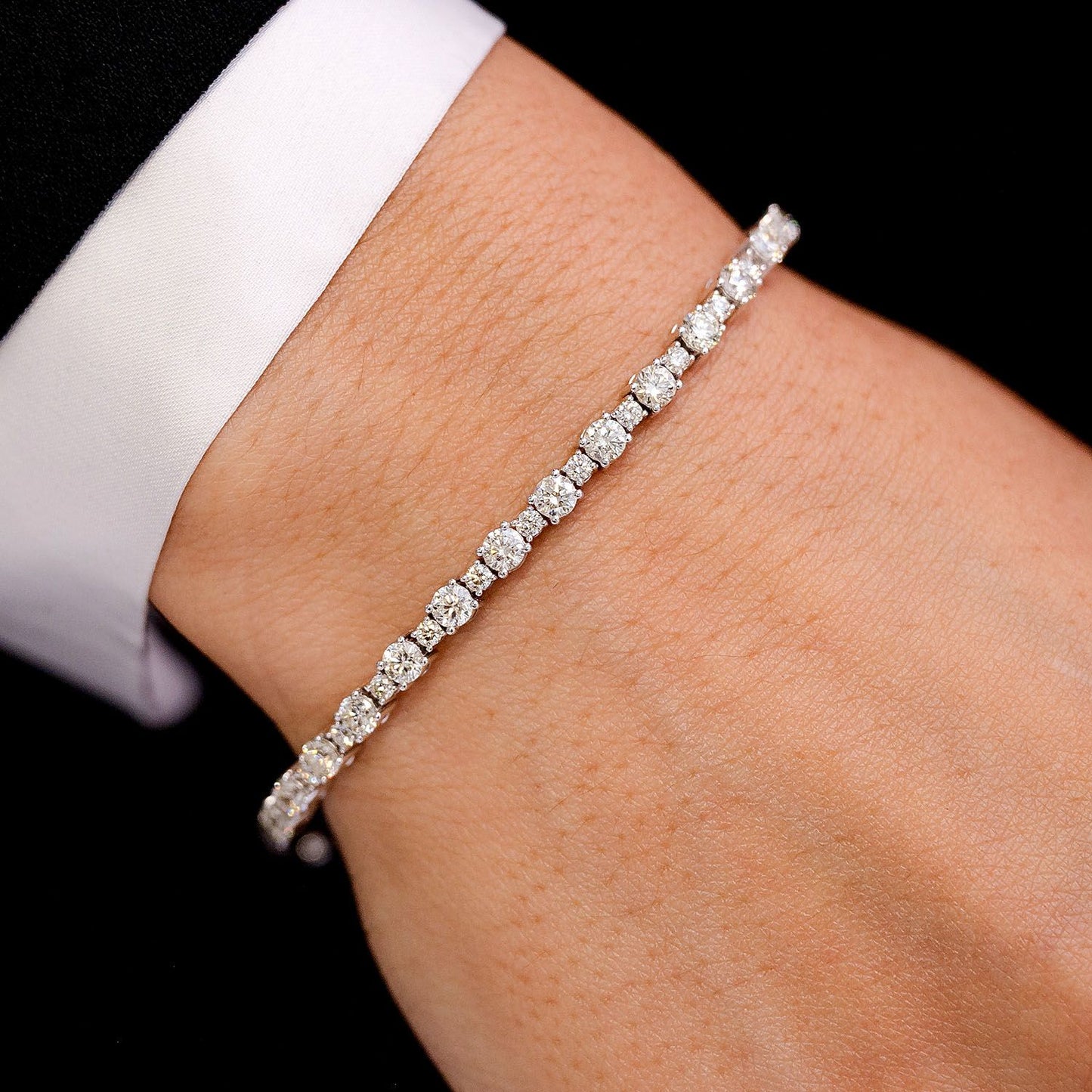 ALTERNATING SIZE DIAMOND TENNIS BRACELET 14K SOLID GOLD 5.25CTW