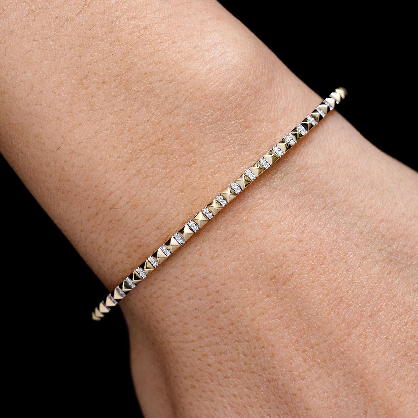 POINTED SQUARE DIAMOND FLEX BANGLE BRACELET 14K SOLID GOLD 0.19CTW