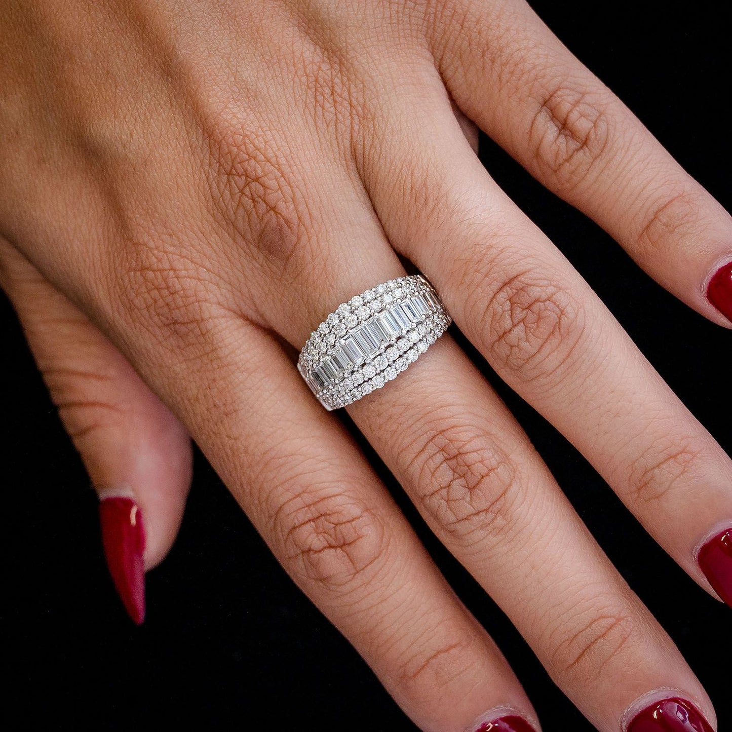 FOUR ROW GRADUATED BAGUETTE AND ROUND DIAMOND RING 14K SOLID GOLD 2.00CTW