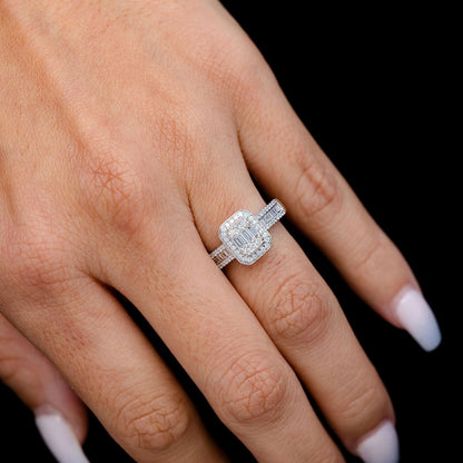 BAGUETTE CLUSTER & ROUND DIAMOND HALO ENGAGEMENT RING - 0.50CTW