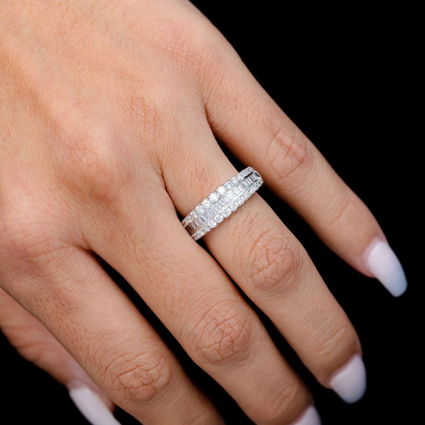 ONE ROW GRADUATED BORDER BAGUETTE & ROUND DIAMOND BAND RING 14K SOLID GOLD 1.00CTW