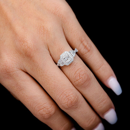 0.50CTW BAGUETTE & ROUND TWISTED SHANK - DIAMOND ENGAGEMENT RING