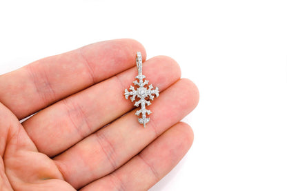 PANDANT CU CRUCE FILIGRANĂ ȘI DIAMANT, AUR MASIV DE 14K, 0.50CT