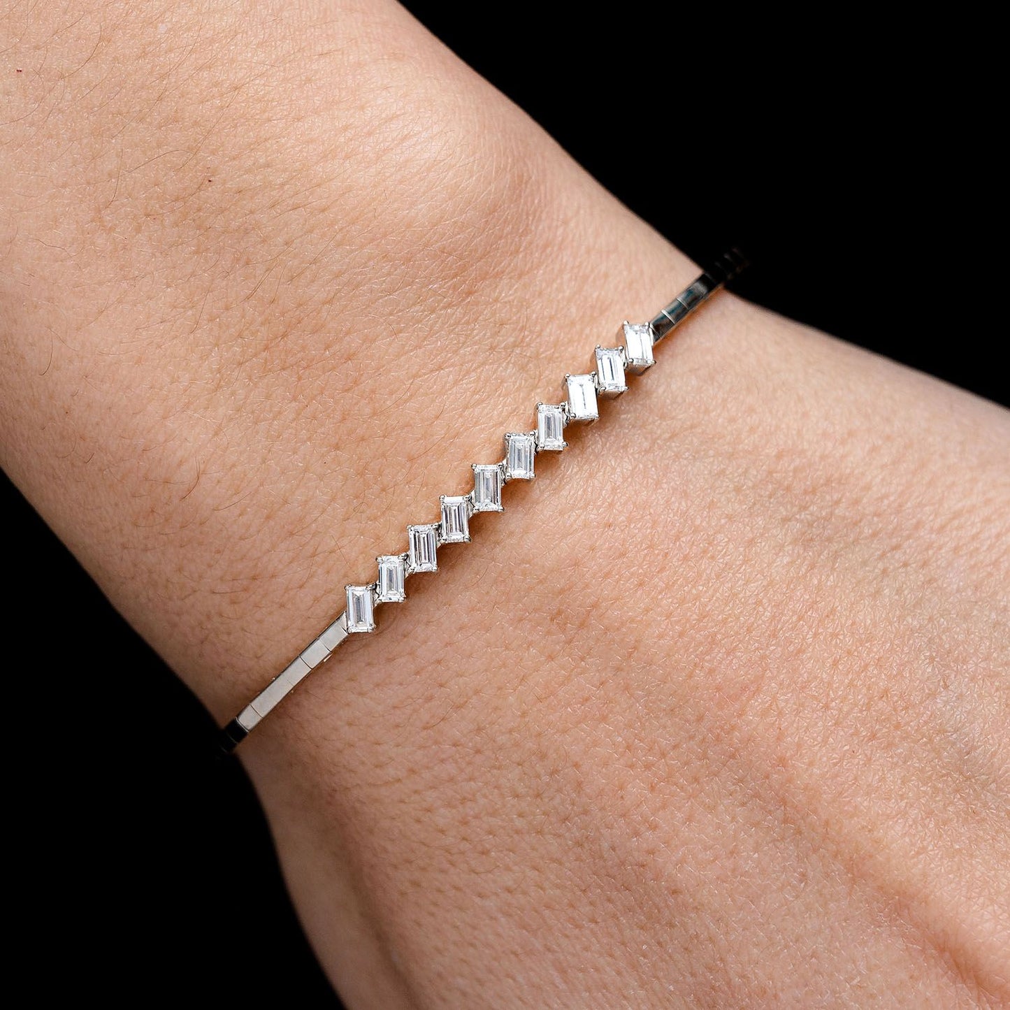 BRĂȚARĂ BRĂȚARĂ CU DIAMANTE, FORMAT BAGHETĂ, AUR MASIV DE 14K, 1.00CT