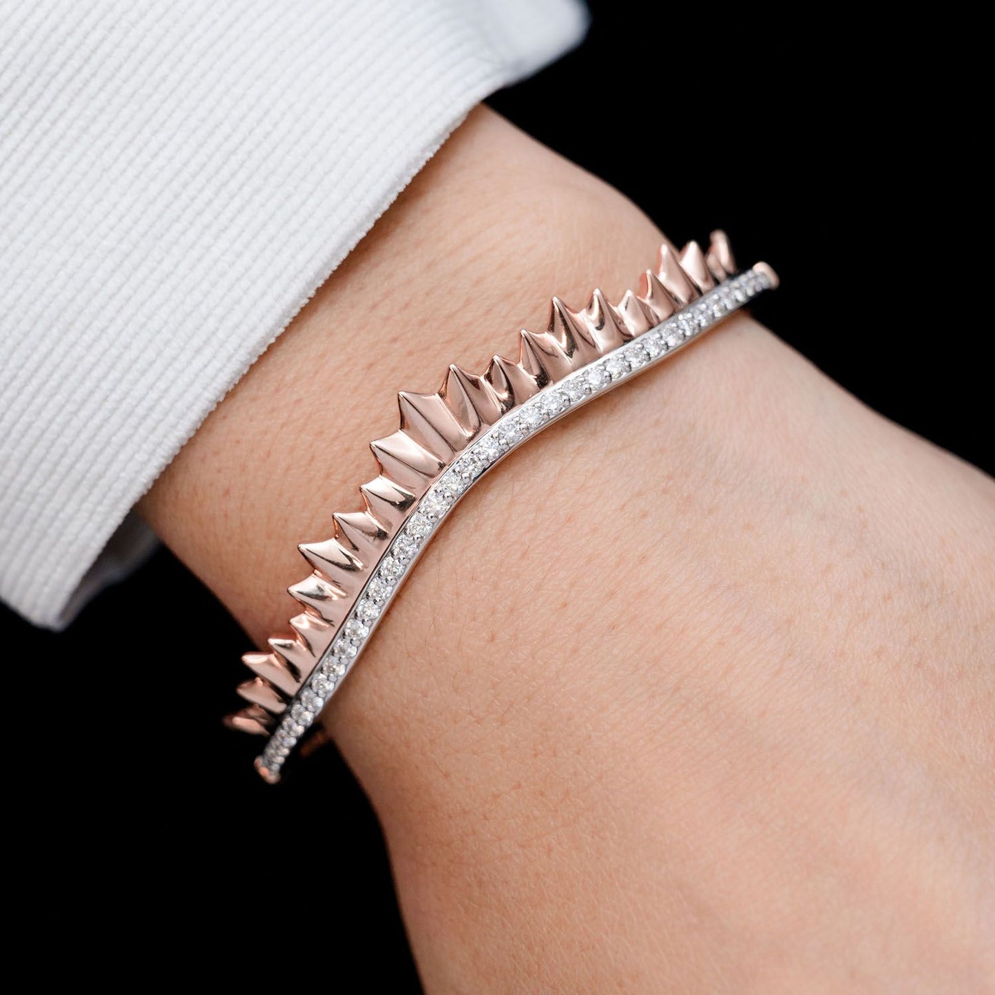 ASYMETTRICAL DIAMOND WAVE BRACELET 14K SOLID GOLD 0.95CTW