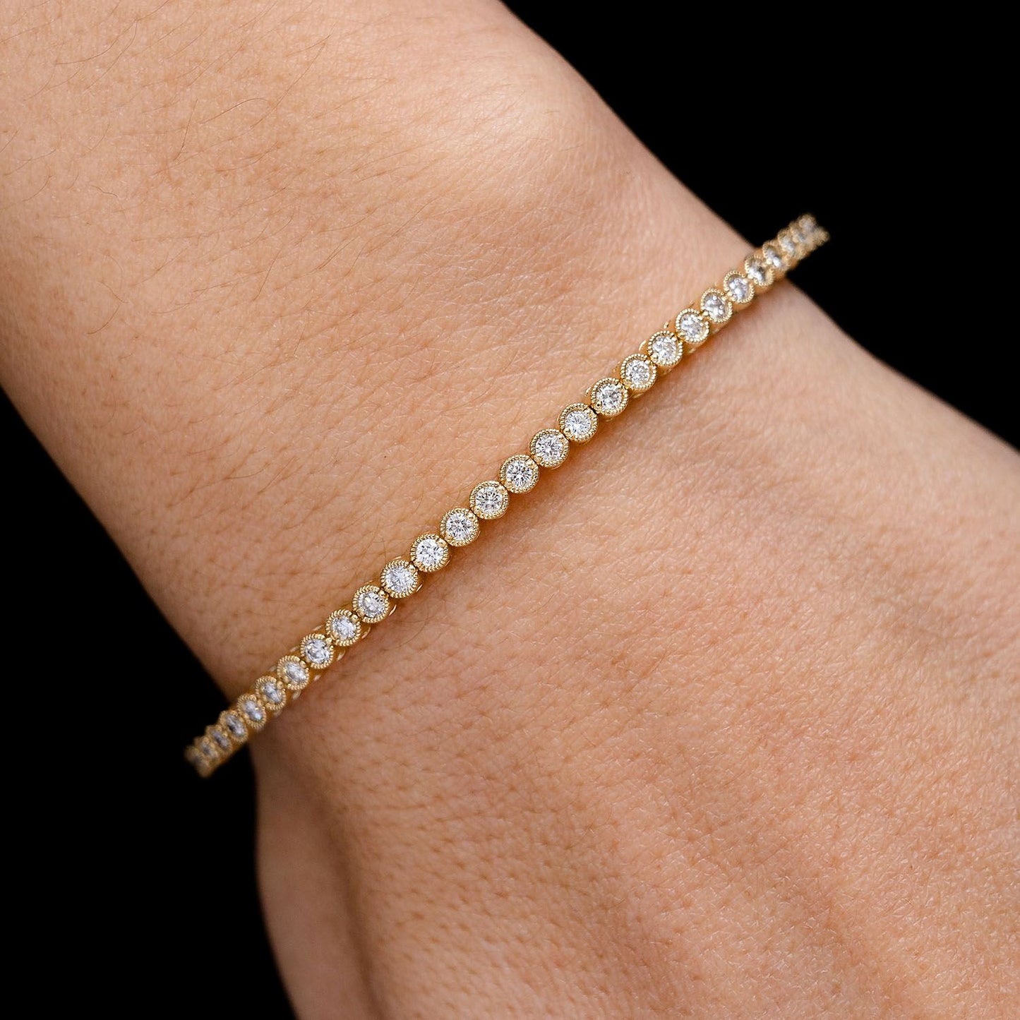 BRĂȚARĂ CU DIAMANTE MILGRAIN FLEX, AUR MASIV DE 14K, 1.00CT