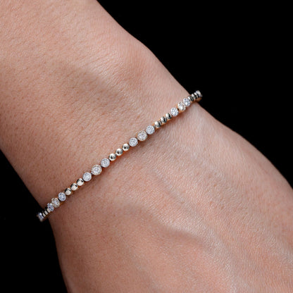 BRĂȚARĂ CU TRIO DE DIAMANTE MILGRAIN CU MĂRGELE, AUR MASIV DE 14K, 0.60CT