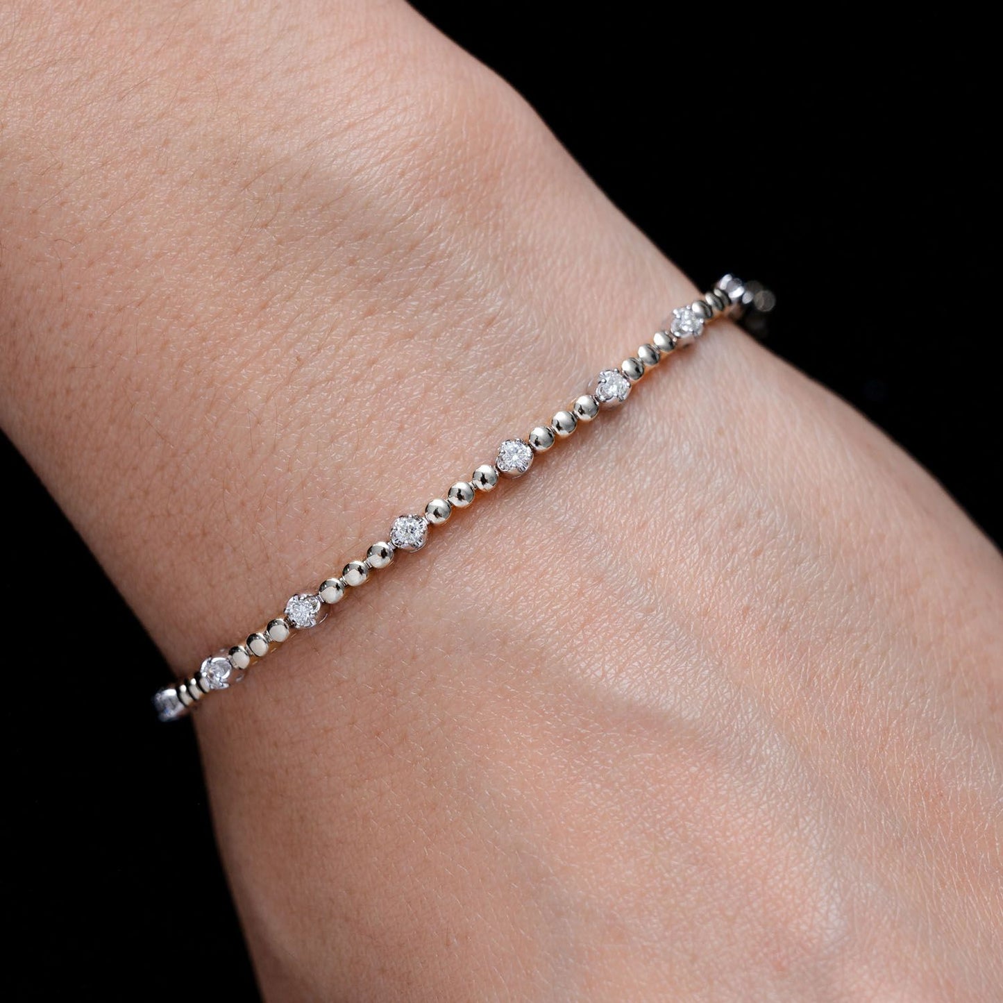 BRĂȚARĂ CU 3 COROANE ȘI DIAMANTE, AUR MASIV DE 14K, 0.60CT