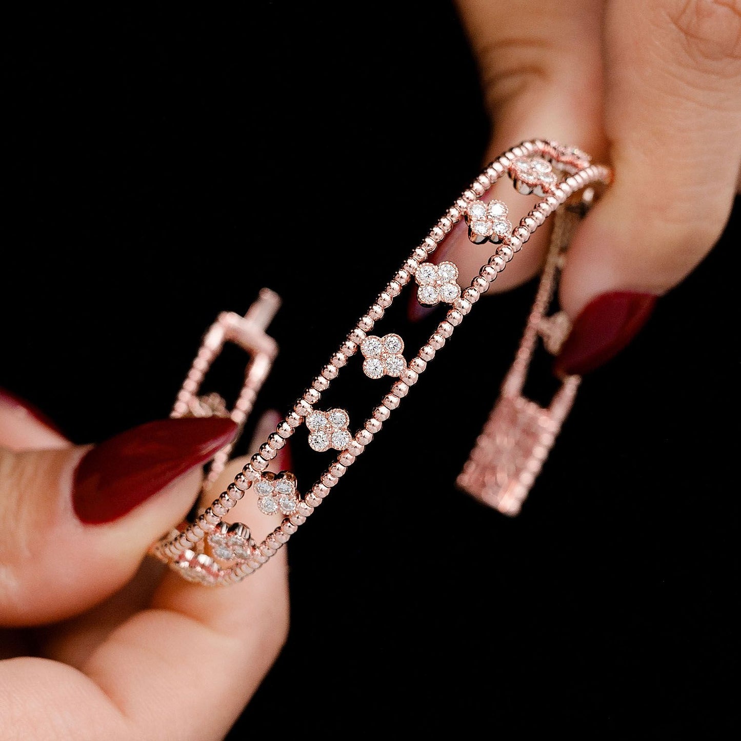 DIAMOND BEADED OPEN CLOVER FLEX BANGLE BRACELET 0.90CTW 14K SOLID GOLD