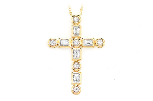COLIER PENDANT CU BAGHETĂ ȘI DIAMANTE ROTUNDE CU CRUCE ATAȘATĂ, AUR MASIV DE 14K, 0.75CT