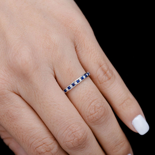 INEL CU SAFIR ȘI DIAMANT, SET DE CÂNȚELE, AUR MASIV DE 14K, 0.33CT