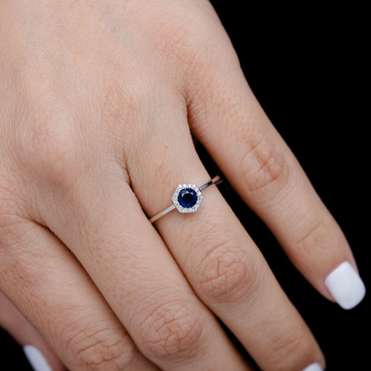 INEL HEXAGON CU SAFIR ȘI DIAMANT HALO, AUR MASIVUL DE 14K, 0.38CTW
