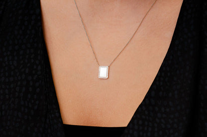 COLIER DREPTANGULAR CU DIAMANTE, AUR MASIV DE 14K, 0.15CT