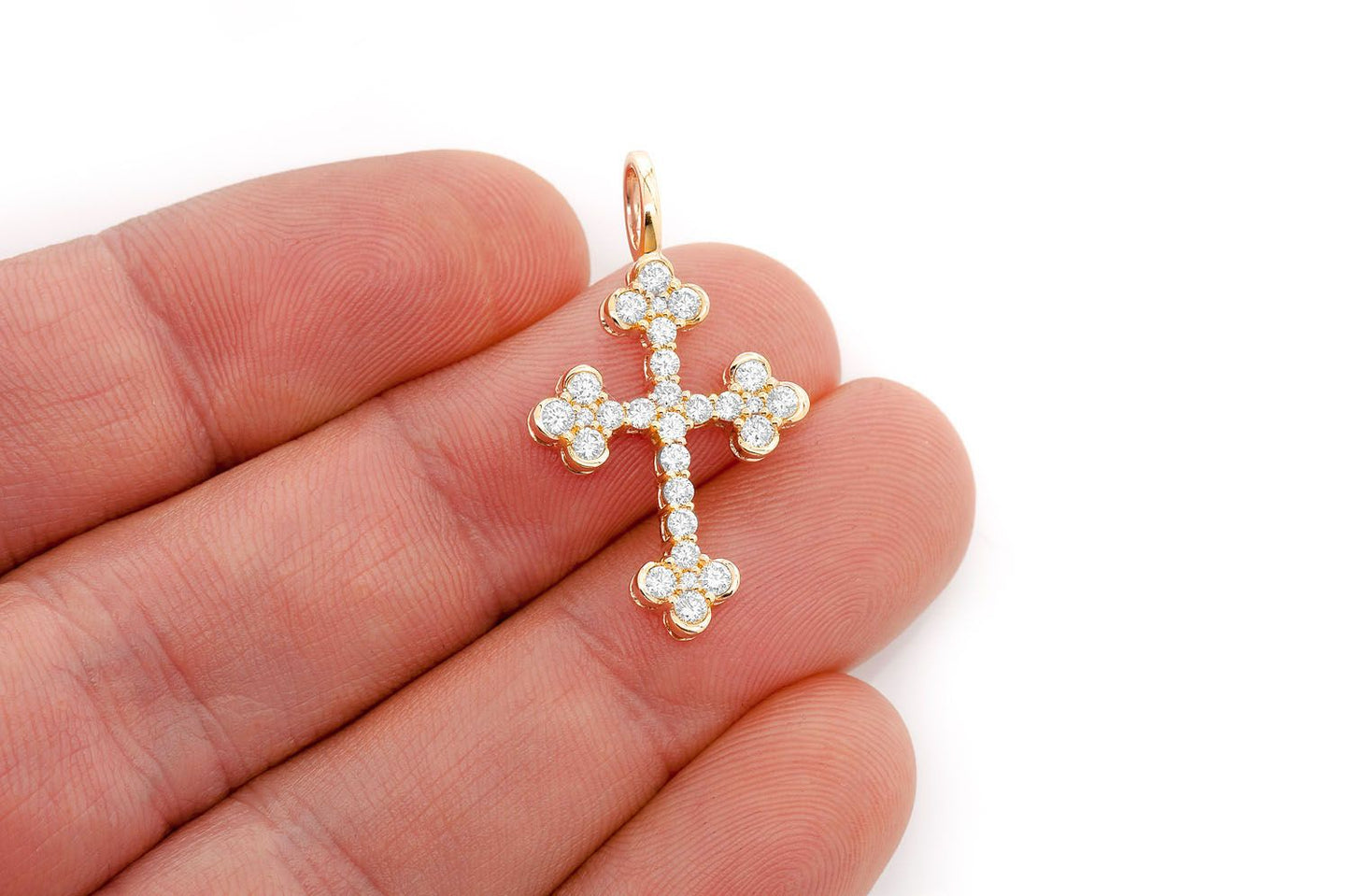 PANDANT CU CRUCE SELENE ȘI DIAMANT, AUR MASIV DE 14K, 0.85CT