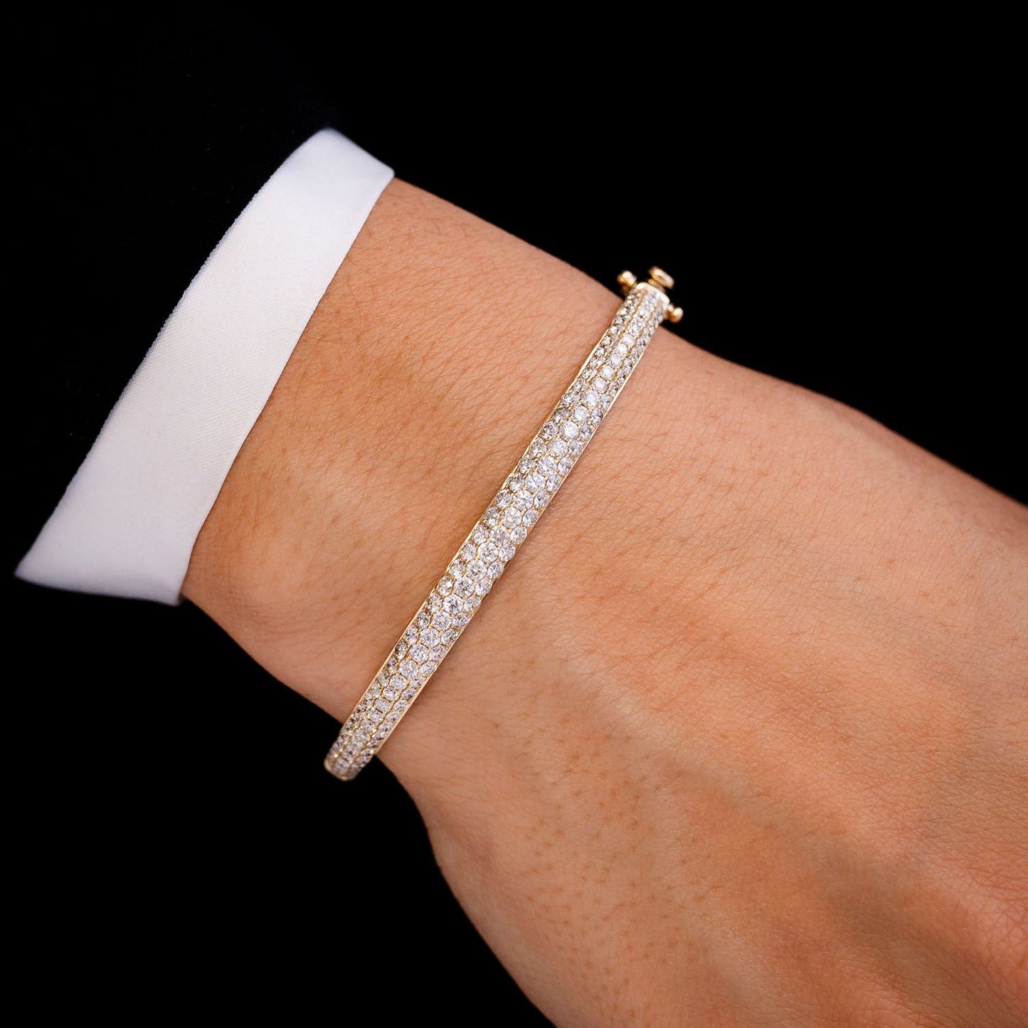 BUBBLY TWO-SIDED DIAMOND BANGLE BRACELET 4.00CTW 14K SOLID GOLD